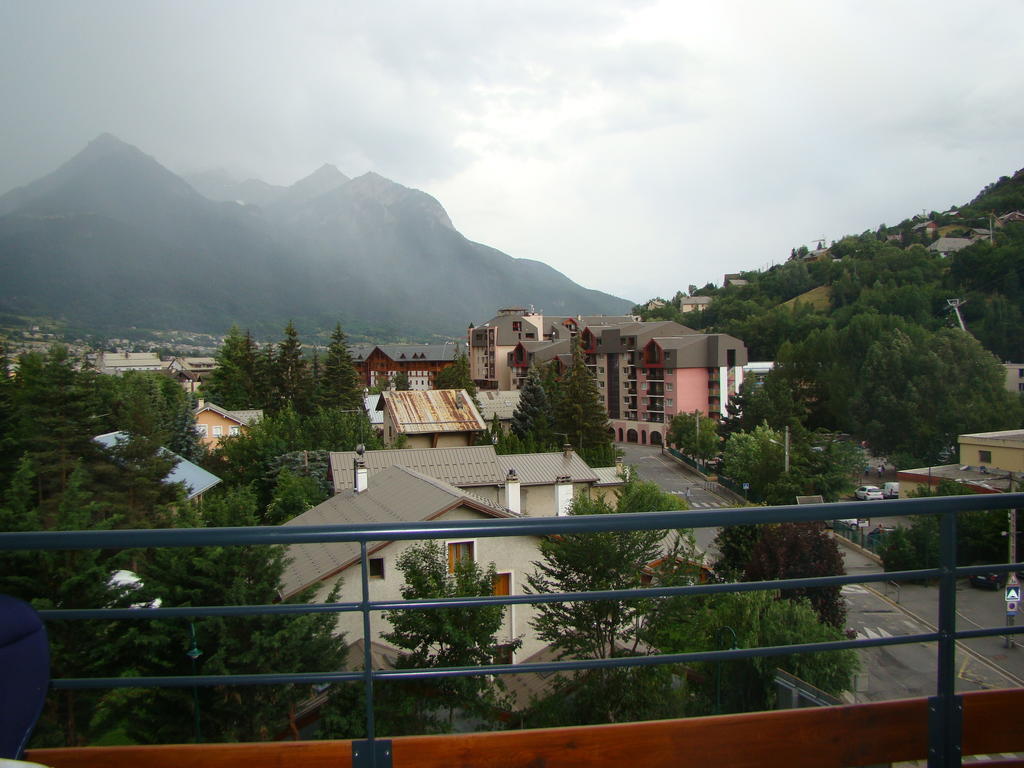 Mar Mar Appartaments Briançon Zimmer foto